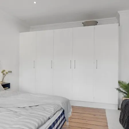 Center W/ Large Private Balcony * Aalborg