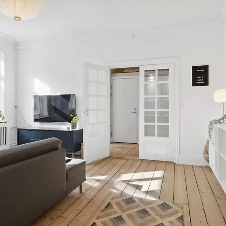 Center W/ Large Private Balcony Apartment Aalborg