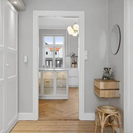 Center W/ Large Private Balcony Aalborg