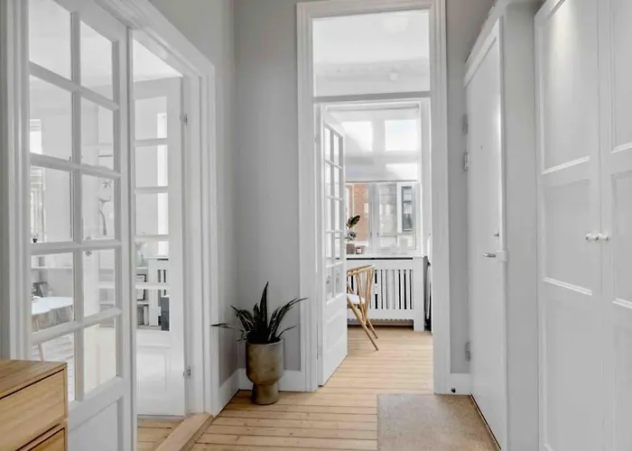 Center W/ Large Private Balcony